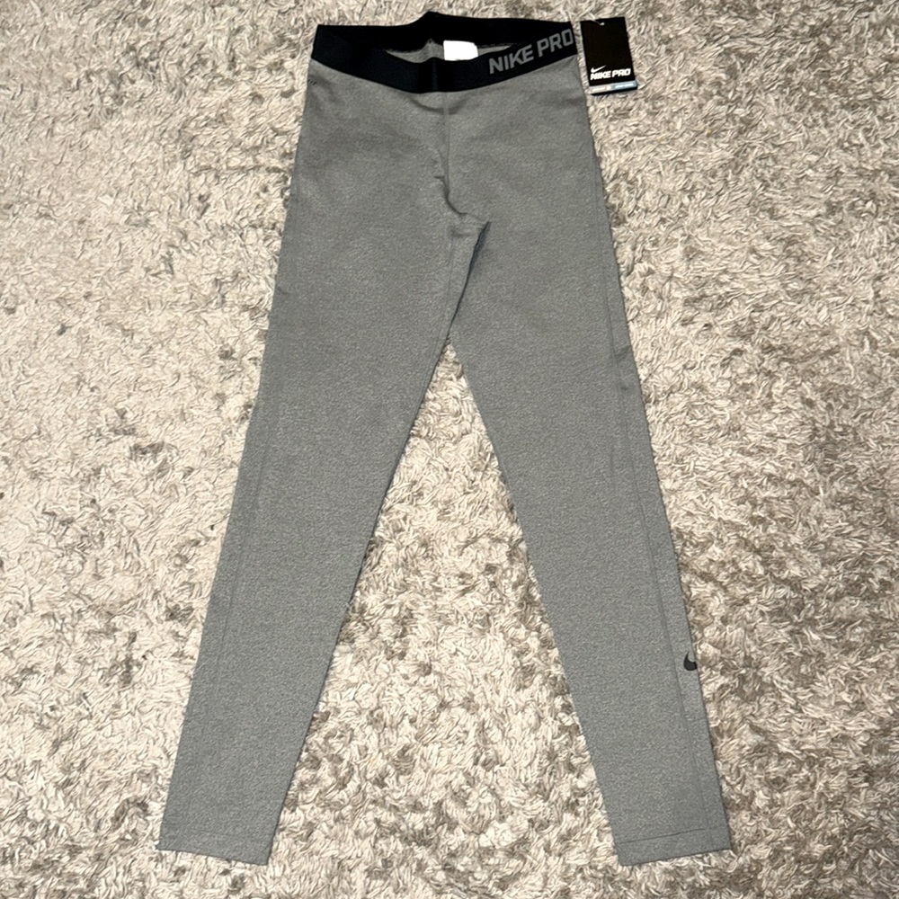 New Nike Pro Women’s Medium Gray Full Length Training Pants